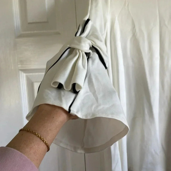 Alfani | white top | long bell sleeve | bow detail | size M - Picture 4 of 7